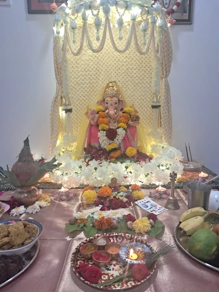 Manisha Banerjee's festival setup (2)